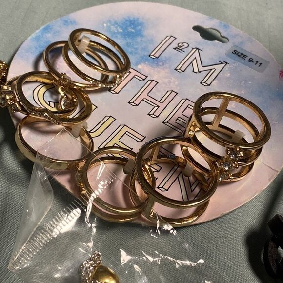 Boss B*tch Box Full of Inspirational Message Jewelry Bundle & Box - Picture 11 of 16